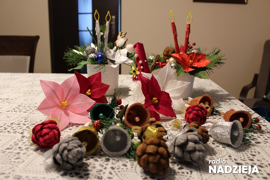 Ozdoby choinkowe z bibuły