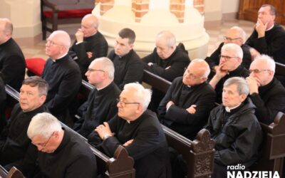 Wiara: Pielgrzymka kapłanów z diecezji łomżyńskiej do Zuzeli