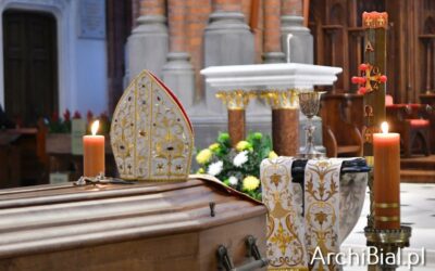 Wiara: Uroczystości pogrzebowe śp. abp. Edwarda Ozorowskiego