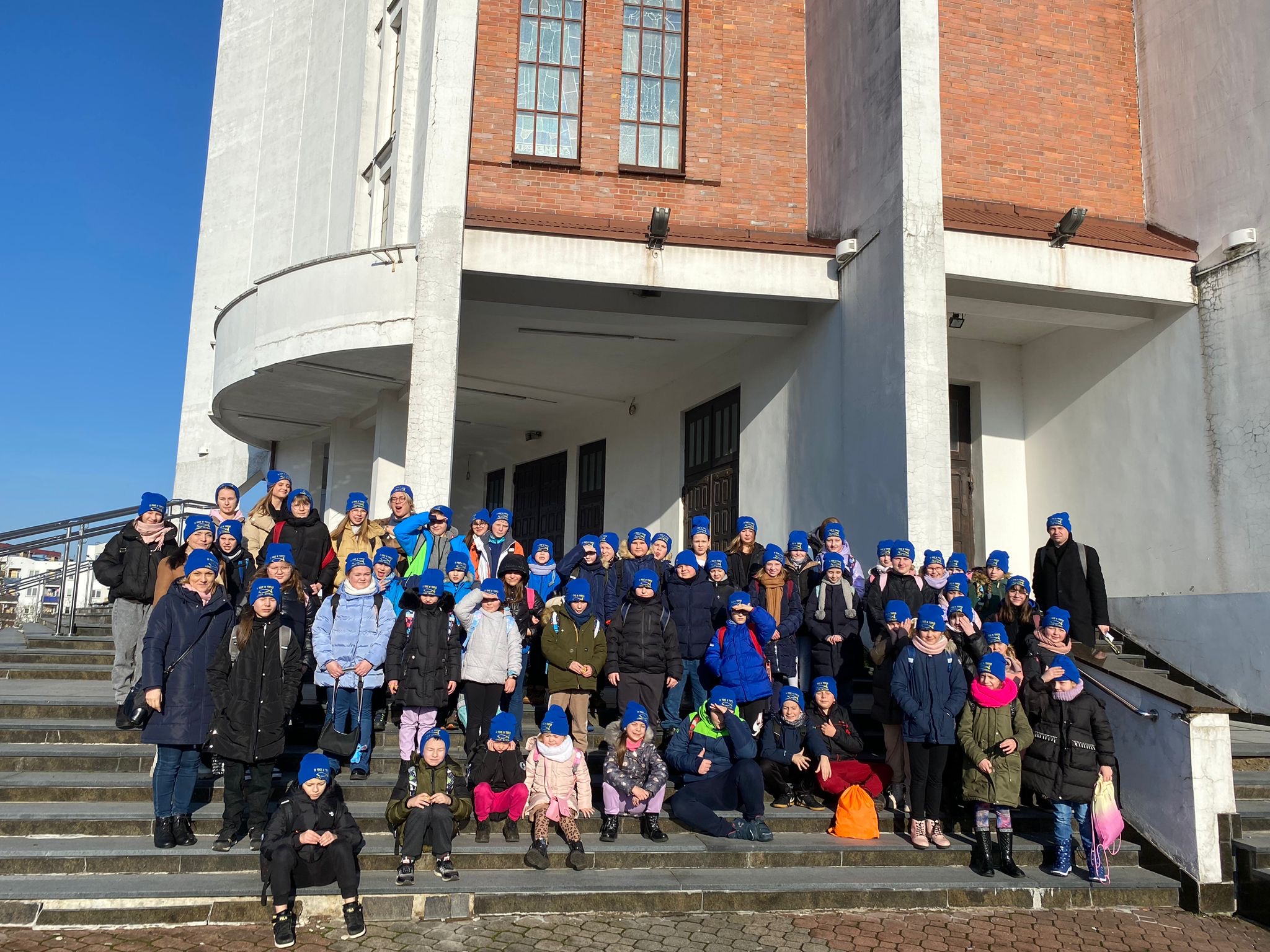 90e16a91-e095-4c9d-be98-fd64e6248d94