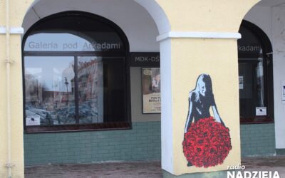 Łomża: Film dokumentalny ,,Twarze. Plaże” w Galerii Pod Arkadami