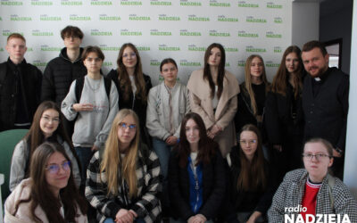 Łomża: Uczniowie z Myszyńca z wizytą w Radiu Nadzieja