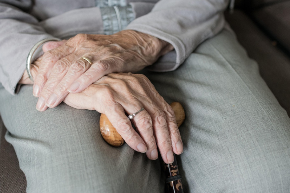 seniorzy, niepełnosprawność, opieka wytchnieniowa