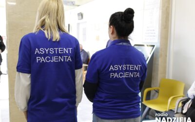 Łomża: Asystenci Pacjenta pomagają w szpitalu