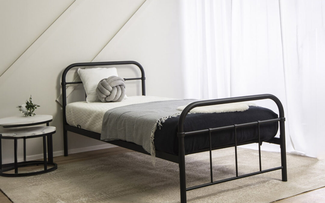 Łóżko metalowe – najlepszy wybór do sypialni