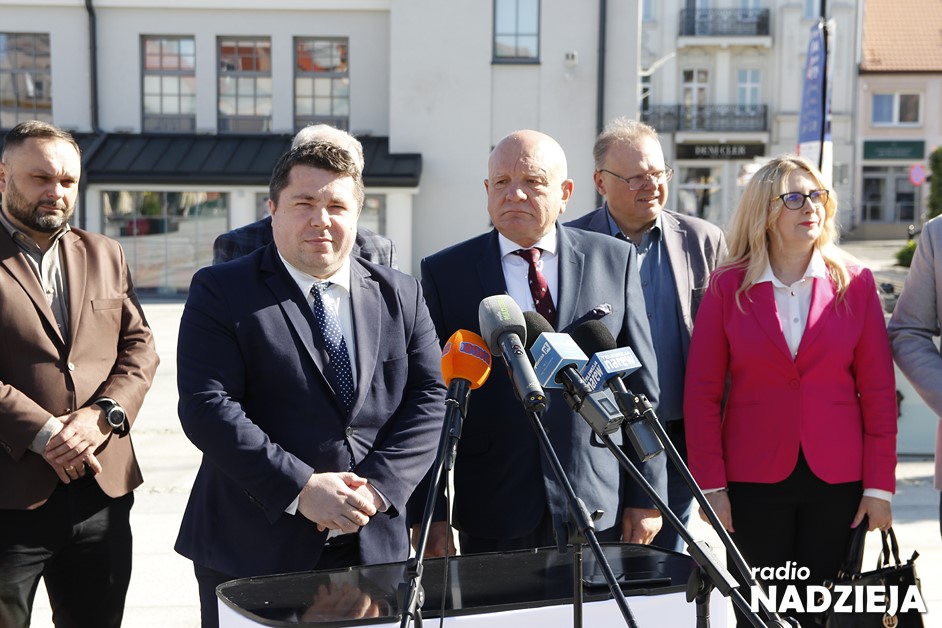 fotki konferencja (2) (Kopiowanie)