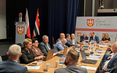 Powiat ostrołęcki: Zarząd z absolutorium bez głosu sprzeciwu. „Dowód zaufania rady”