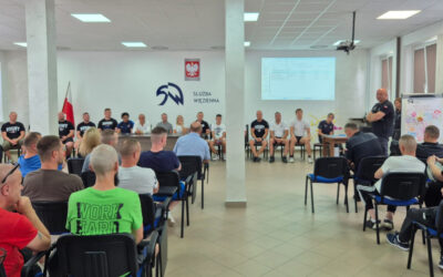 Region: Osadzeni w ZK w Czerwonym Borze słuchali wykładu legendy o tolerancji w sporcie