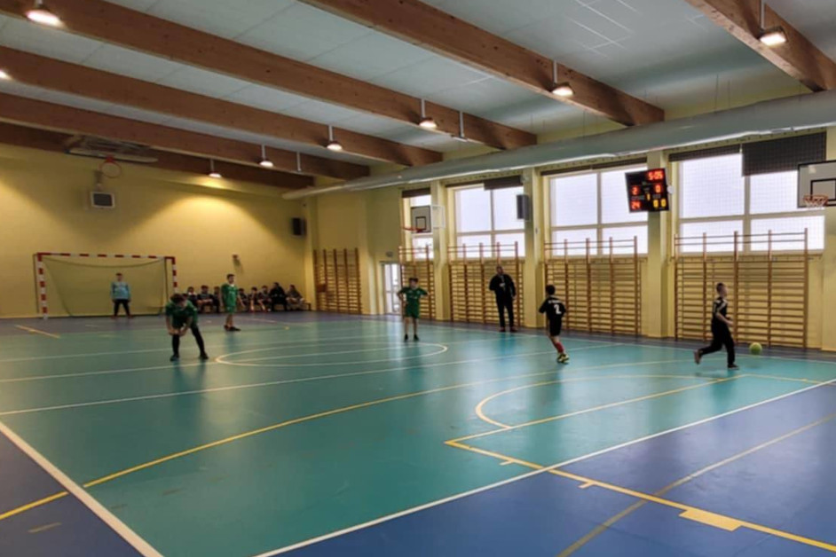 Hala w szkole