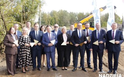 Ostrołęka: Wmurowano kamień węgielny pod budowę południowej obwodnicy miasta