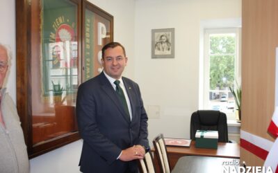 Łomża: Minister rolnictwa Stefan Krajewski otworzył swoje biuro poselskie