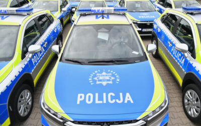 Łomża: Nowe radiowozy dla policjantów. „Zapewnią jeszcze skuteczniejszą służbę”