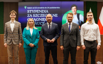 Podlaskie: Nabór na stypendia zarządu województwa dla najlepszych uczniów
