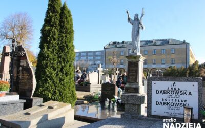 Łomża: Organizacja ruchu przy cmentarzach będzie zmieniona