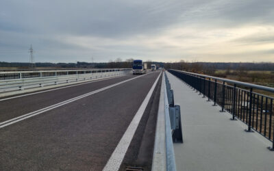 Region: Major Raginis patronem mostu nad Narwią. „To inicjatywa oddolna”