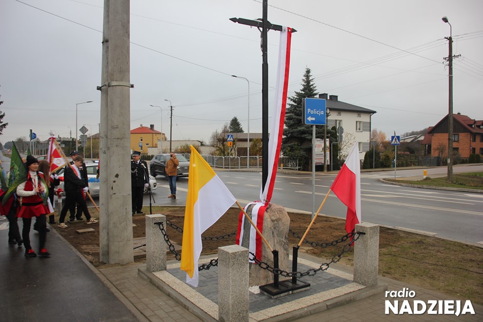 Gmina Śniadowo: Odnowiony krzyż jubileuszowy został poświęcony