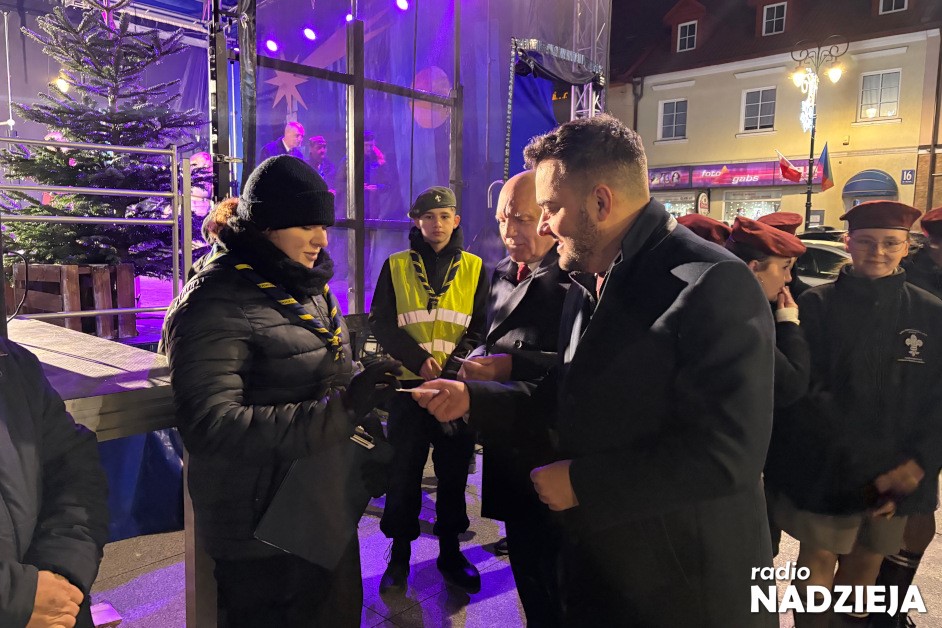 Łomża: Władze i mieszkańcy miasta spotkali się na Łomżyńskiej Wieczerzy Wigilijnej