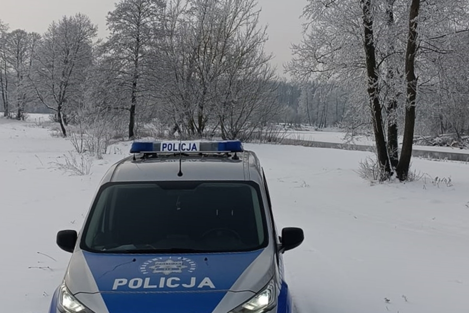 Region: Spowodował kolizję po pijanemu i uciekł. Policjanci znaleźli go w lesie