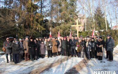 Łomża: Na „Mokrej Łączce” stanął krzyż upamiętniający Powstańców Styczniowych