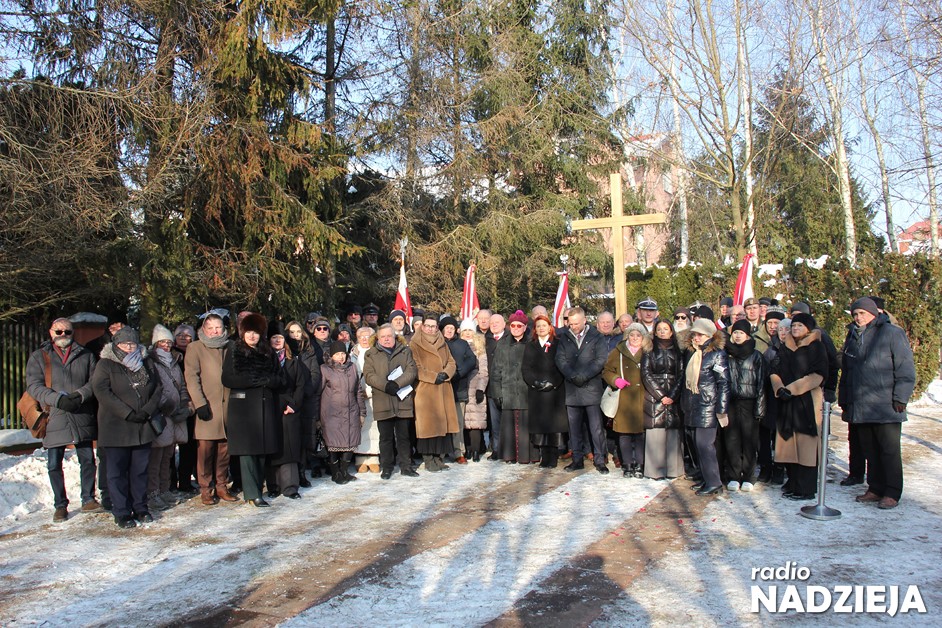 Łomża: Na „Mokrej Łączce” stanął krzyż upamiętniający Powstańców Styczniowych