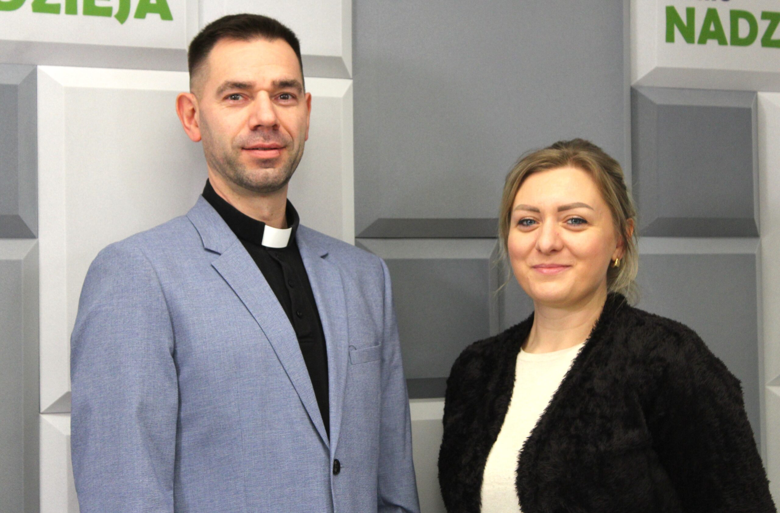 ks. Grzegorz Kierski, Ewelina Dąbrowska