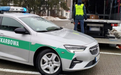 Region: Funkcjonariusze podlaskiej KAS udaremnili przemyt e-papierosów