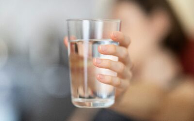Odtrucie alkoholowe po kilkudniowym ciągu – kiedy objawy wskazują na większe ryzyko
