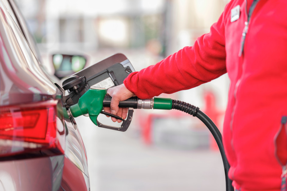 engin_akyurt-gas-station-8626683