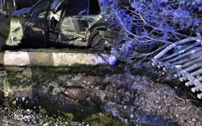 Grajewo: Pijany uciekał przed policją. Szaleńcza jazda zakończona na płocie