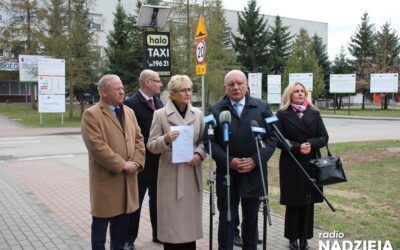 Łomża: Politycy PiS krytycznie o służbie zdrowia. „Totalna zapaść”