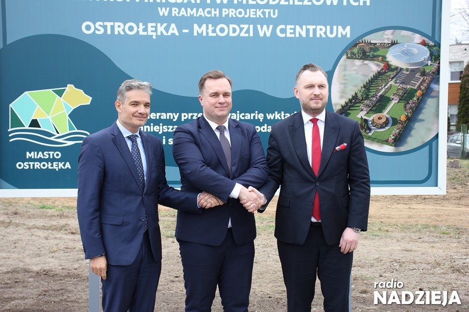 Ostrołęka: Ruszył projekt „Ostrołęka – młodzi w centrum”. „Jeden z najważniejszych”