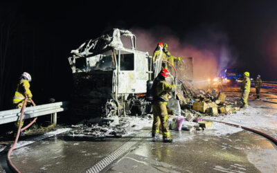 Region: Długa akcja strażaków. Pożar tira na Via Baltice