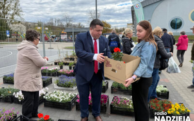 Łomża: Kolejna edycja ,,ekologii za sadzonkę” za nami!
