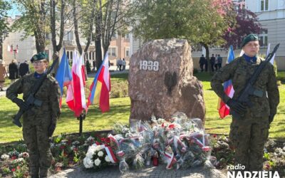 Łomża: Miejskie obchody 235. rocznicy uchwalenia Konstytucji 3 Maja