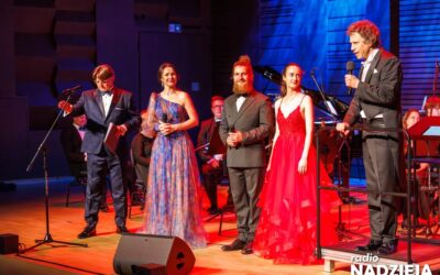 Łomża: Koncert w filharmonii z okazji 100-lecia Diecezji Łomżyńskiej z udziałem biskupów KEP
