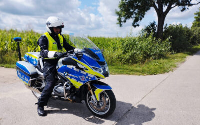 Region: Dwulatek sam na drodze. Policjant odnalazł jego mamę
