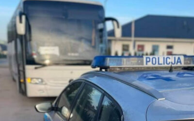 Ostrołęka: Dzieci ruszyły na wakacje. Policyjna akcja sprawdzania autokarów