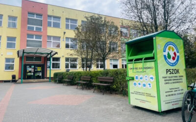 Łomża: Kontenery PSZOK trafiły na teren szkół. „Wcześniej były niszczone”