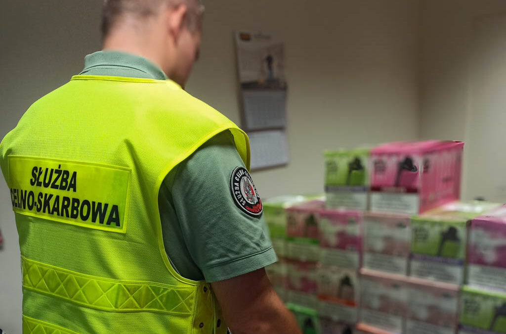 Łomża: E-papierosy bez akcyzy w sortowni paczek