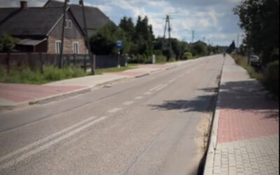 Powiat Ostrołęcki: Remont ul. Szkolnej w Lelisie. Drogowcy kładą nowy asfalt